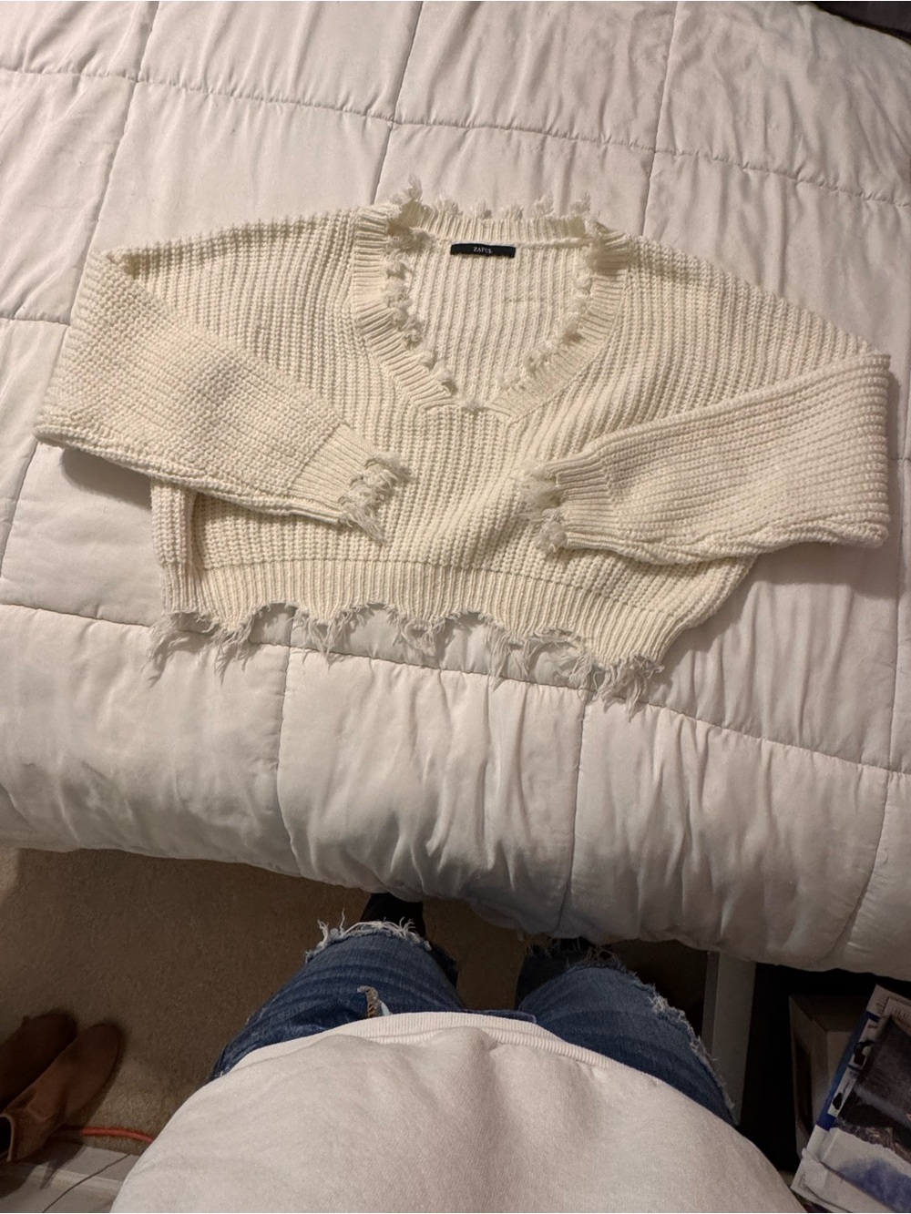 Zaful Cream Distressed V-Neck Sweater